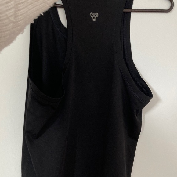 TnAction Revolve Tank - Picture 7 of 16